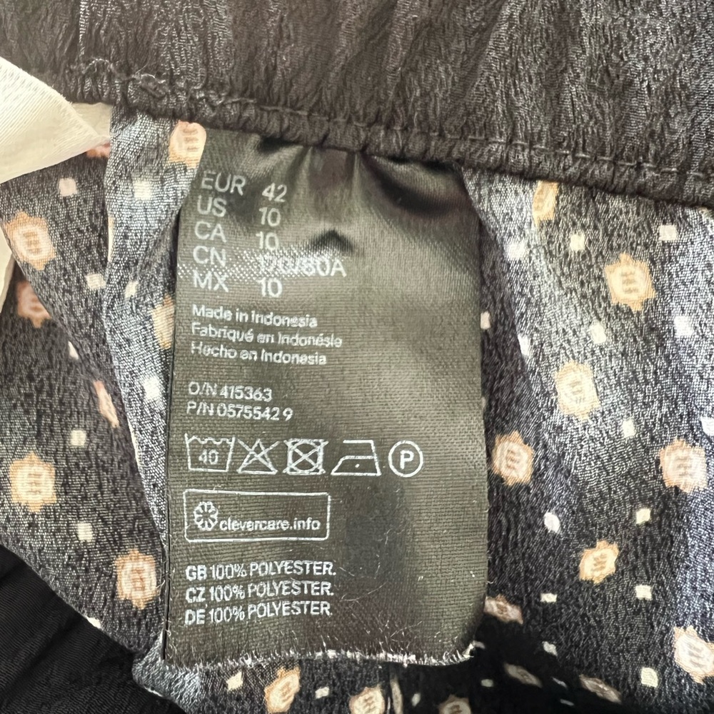 H&M Patterned Polyester Pants, Size 10 - Picture 4 of 6